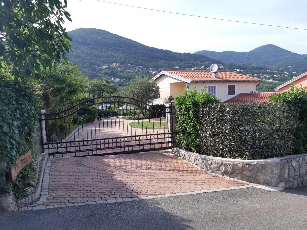 Apartment Opatija 로브란 외부 사진