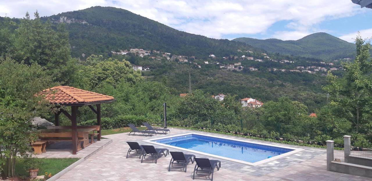 Apartment Opatija 로브란 외부 사진